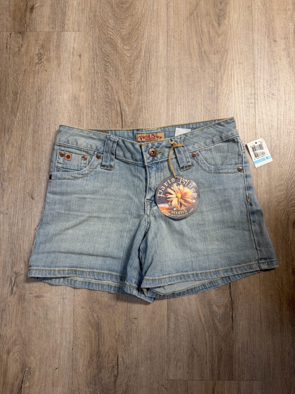 Paris Blues Light Wash Denim Shorts Size 5 Y2K Low Rise